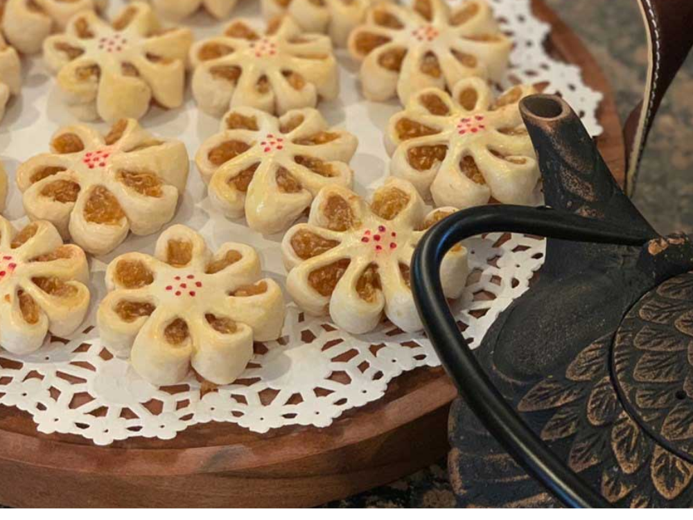 Bánh khóm hoa mai
