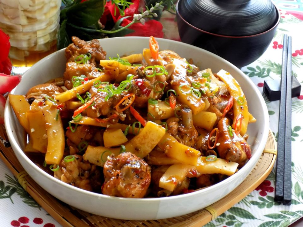 Ức gà kho dứa