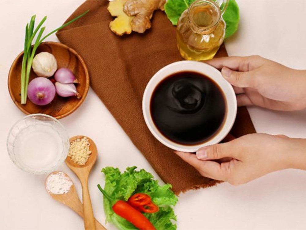 Nước Tương Tự Nhiên Khác Biệt Như Nào So Với Nước Tương Công Nghiệp?