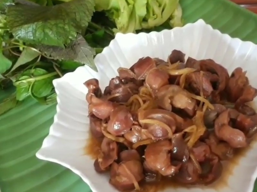 Lòng gà kho gừng