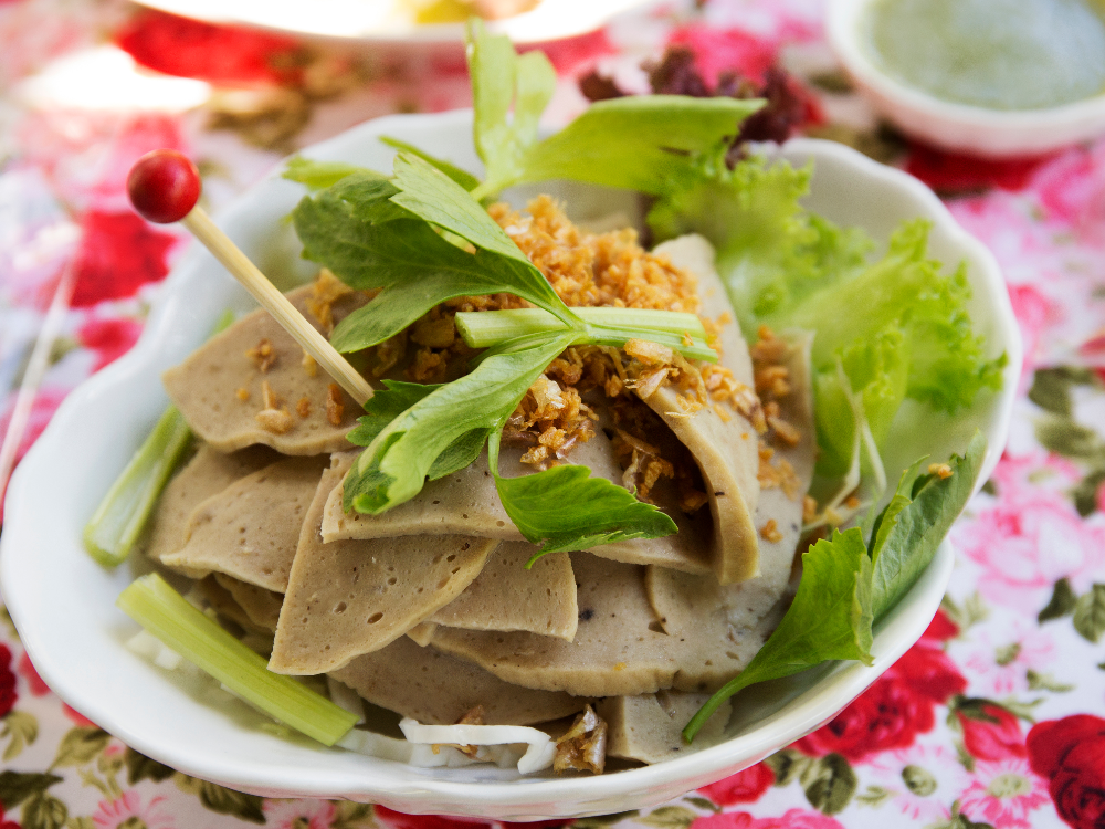 So sánh chả lụa