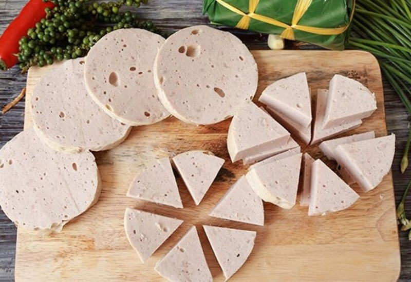 Chả lụa chứa bao nhiêu calo?