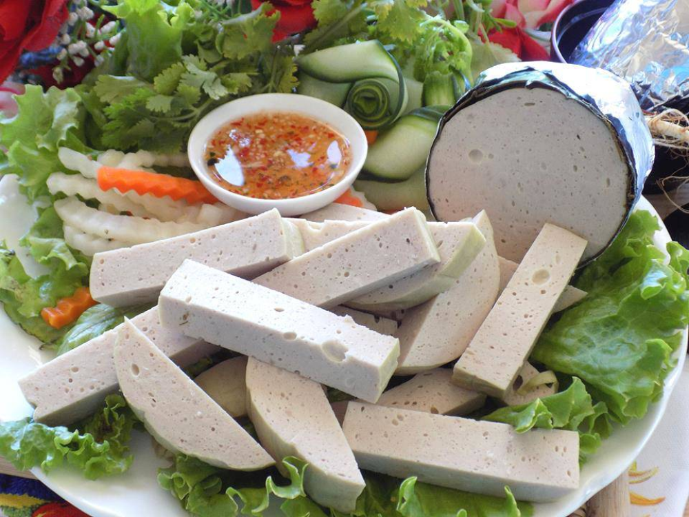 Có nên ăn chả lụa khi đang ăn kiêng hoặc giảm cân không?