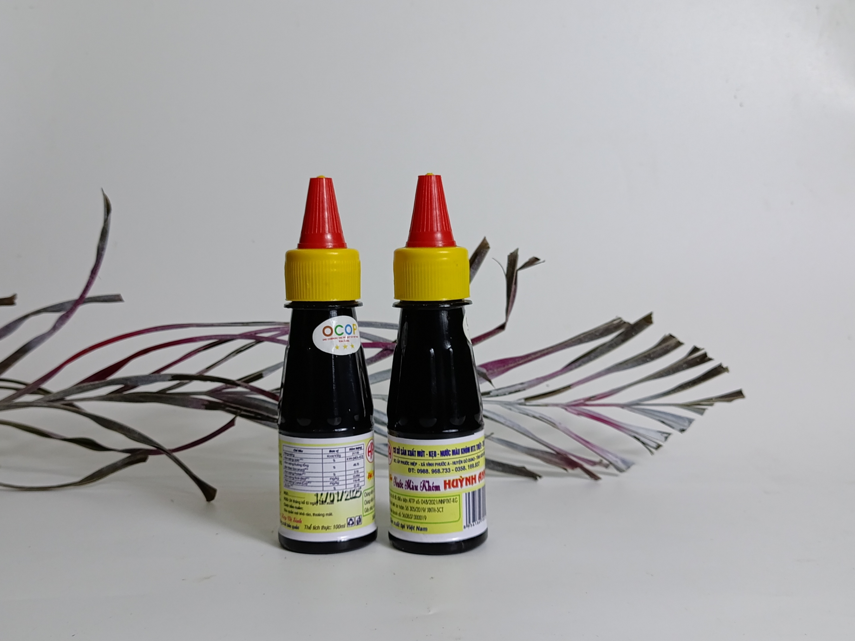 Nước màu khóm Huỳnh Anh