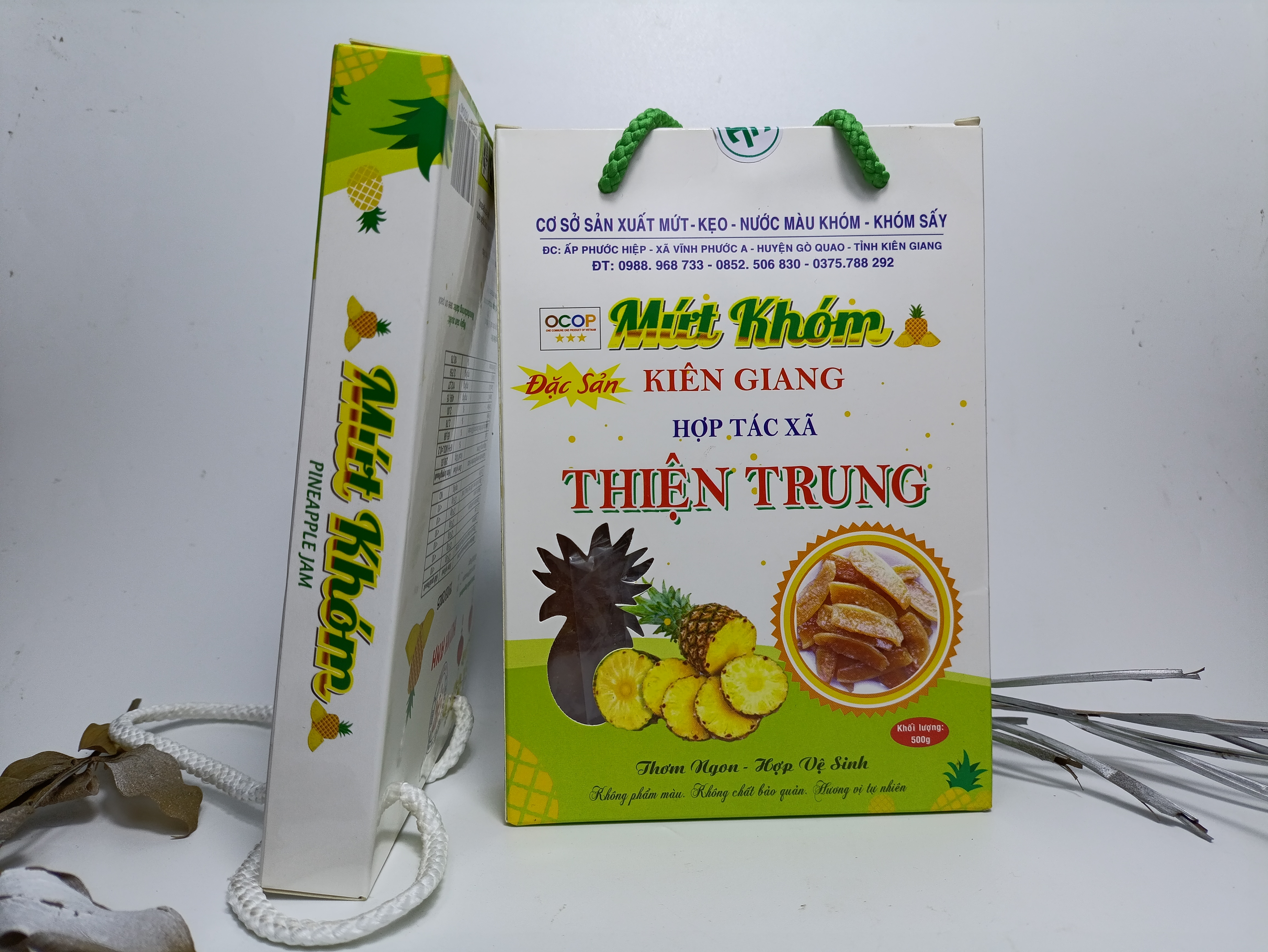 Mứt khóm Thiện Trung