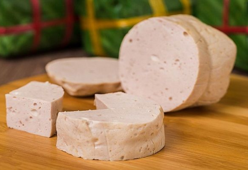 Giò lụa, chả lụa là gì?