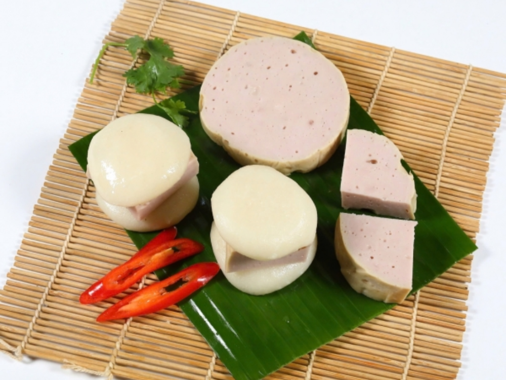 Chả lụa là gì? Có khác gì với giò lụa không?